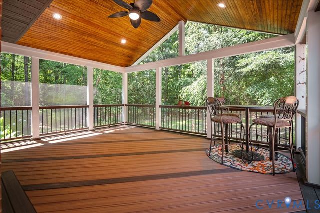 8919 First Branch Ln, Chesterfield, VA 23838