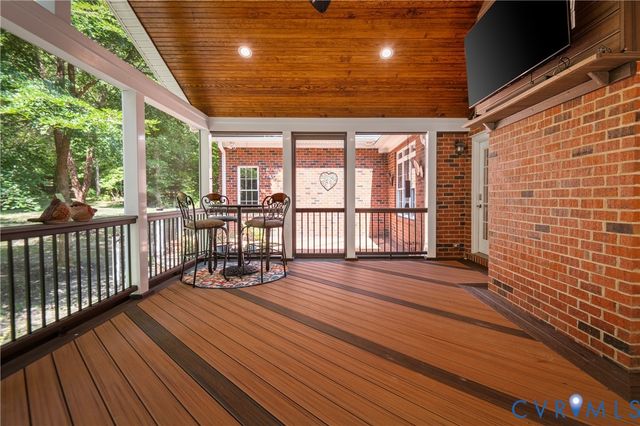 8919 First Branch Ln, Chesterfield, VA 23838