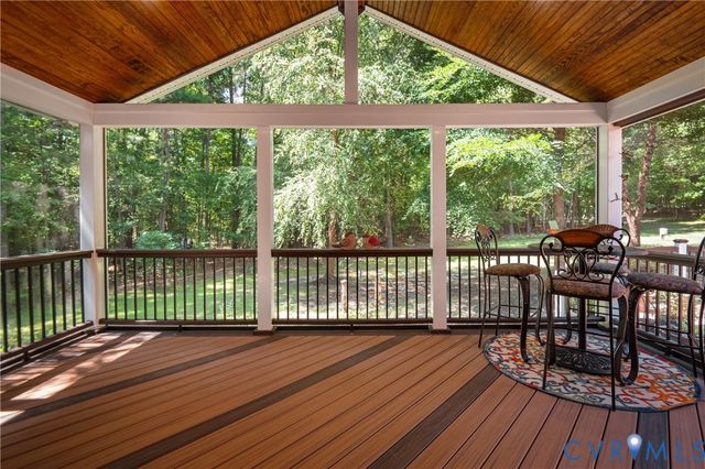 8919 First Branch Ln, Chesterfield, VA 23838