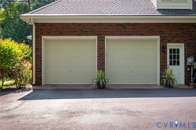8919 First Branch Ln, Chesterfield, VA 23838