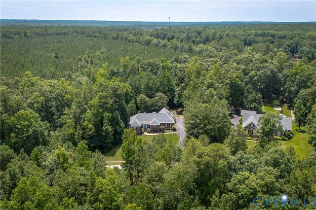 8919 First Branch Ln, Chesterfield, VA 23838