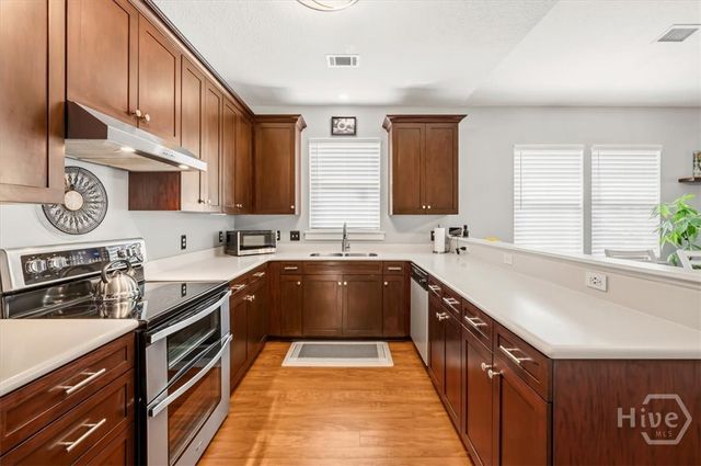 167 E. Perry Drive, Richmond Hill, GA 31324