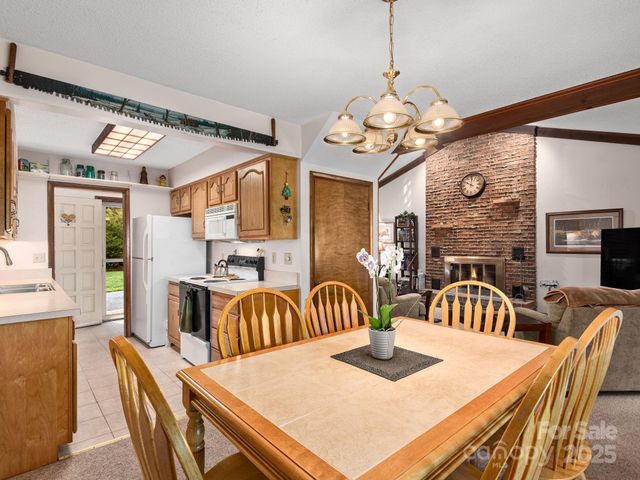 3541 Willow Creek Road, Hendersonville, NC 28739