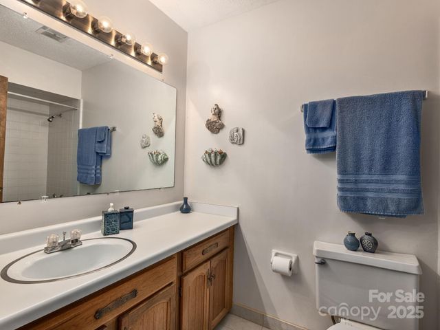 3541 Willow Creek Road, Hendersonville, NC 28739