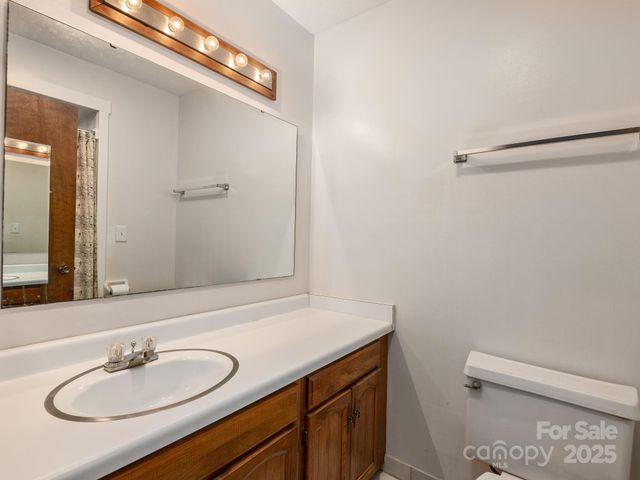 3541 Willow Creek Road, Hendersonville, NC 28739