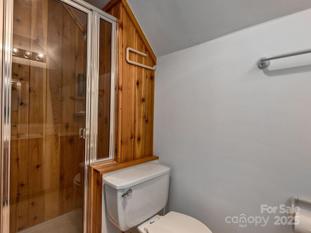 3541 Willow Creek Road, Hendersonville, NC 28739