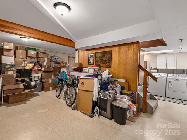 3541 Willow Creek Road, Hendersonville, NC 28739