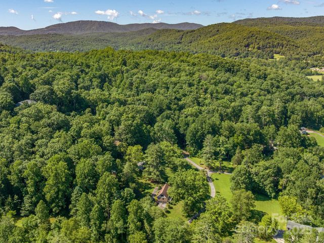 3541 Willow Creek Road, Hendersonville, NC 28739