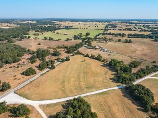3300 Upper Montague Road, Bowie, TX 76230