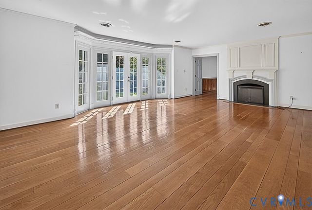 11701 Holly Hill Rd, Chester, VA 23831