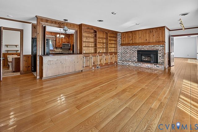 11701 Holly Hill Rd, Chester, VA 23831