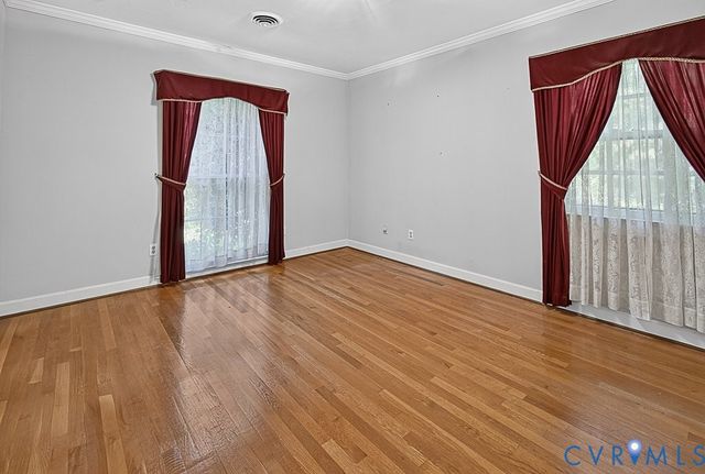 11701 Holly Hill Rd, Chester, VA 23831