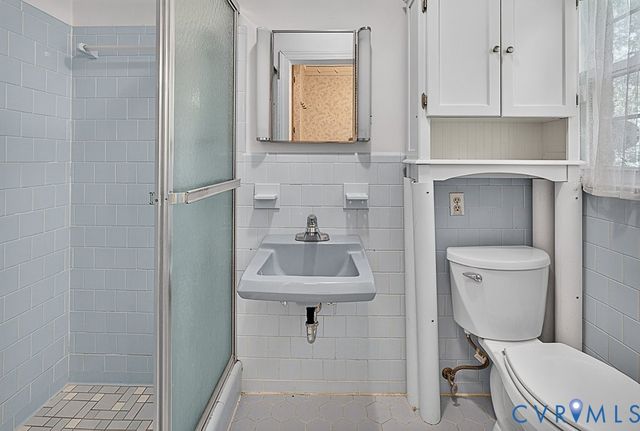 11701 Holly Hill Rd, Chester, VA 23831