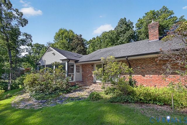 11701 Holly Hill Rd, Chester, VA 23831