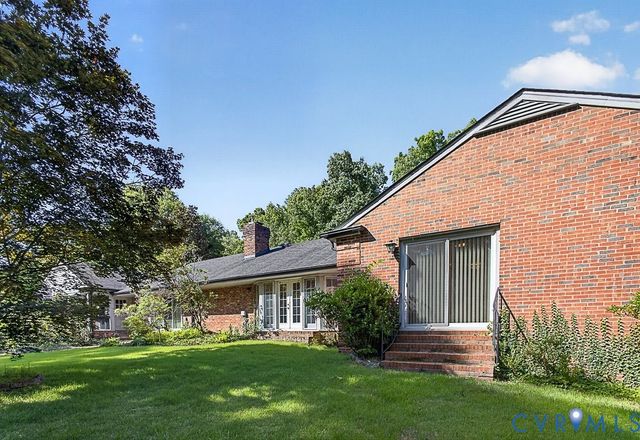 11701 Holly Hill Rd, Chester, VA 23831