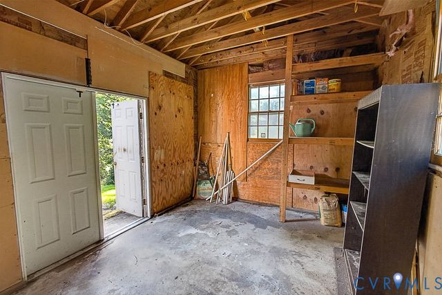 11701 Holly Hill Rd, Chester, VA 23831