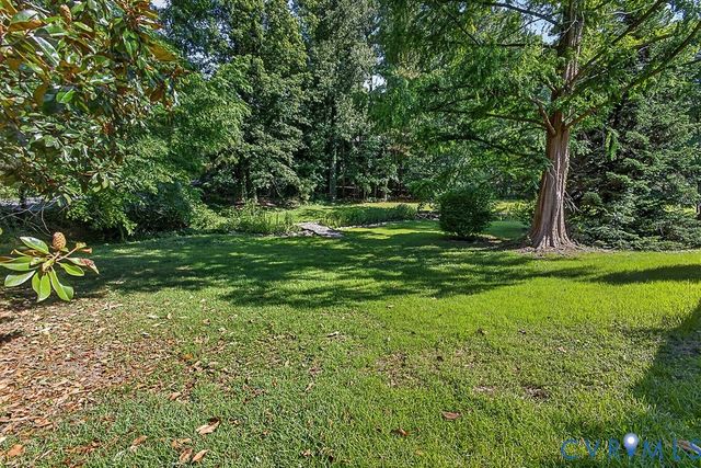 11701 Holly Hill Rd, Chester, VA 23831