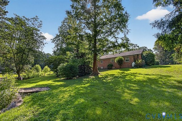 11701 Holly Hill Rd, Chester, VA 23831