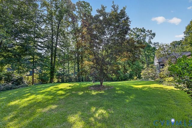 11701 Holly Hill Rd, Chester, VA 23831