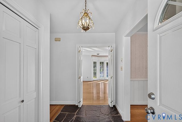 11701 Holly Hill Rd, Chester, VA 23831