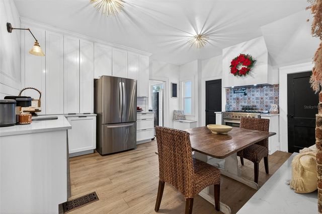 6566 1ST AVENUE S, St Petersburg, FL 33707