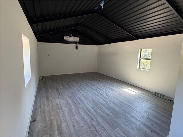 17702 Sandy LN, Jonestown, TX 78645