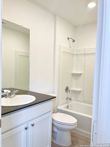 10914 Presa Way, San Antonio, TX 78223