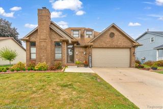 5056 Lisa Court, Trenton, MI 48183