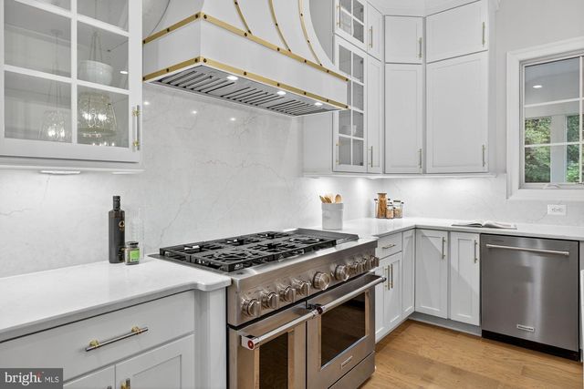 309 PARK ST NE, Vienna, VA 22180