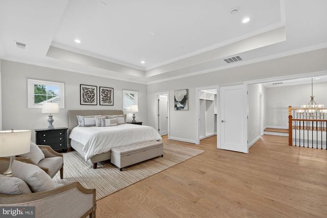 309 PARK ST NE, Vienna, VA 22180