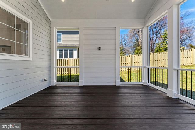 309 PARK ST NE, Vienna, VA 22180