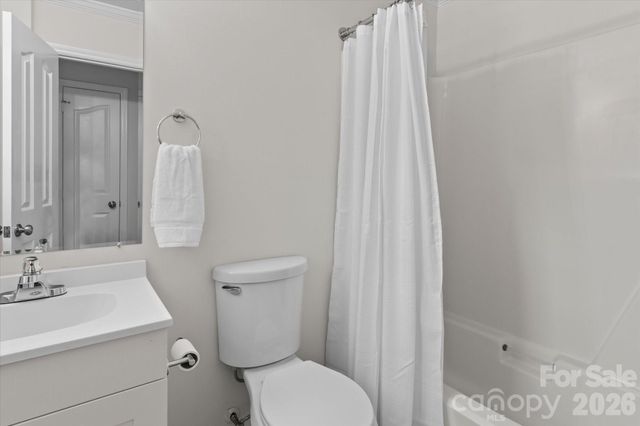 4818 Whistling Oak Court, Charlotte, NC 28269