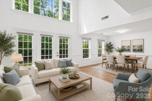 4818 Whistling Oak Court, Charlotte, NC 28269