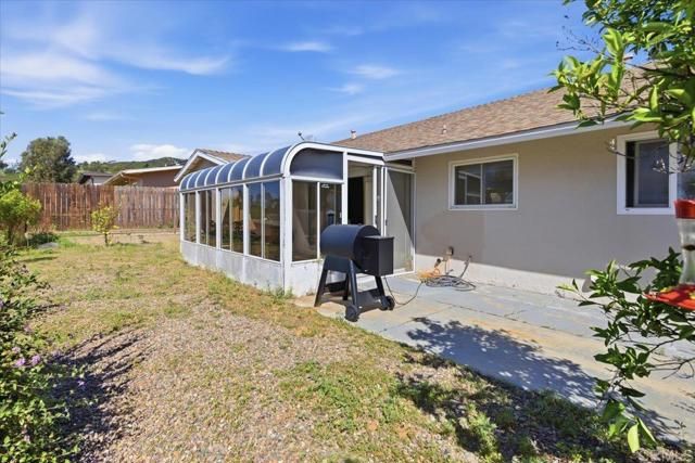 1915 Edith Drive, Escondido, CA 92026