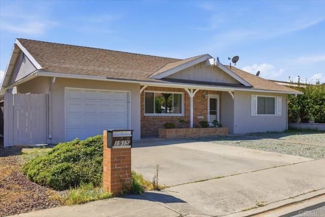 1915 Edith Drive, Escondido, CA 92026