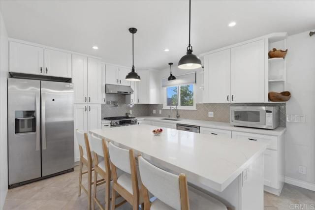 1915 Edith Drive, Escondido, CA 92026