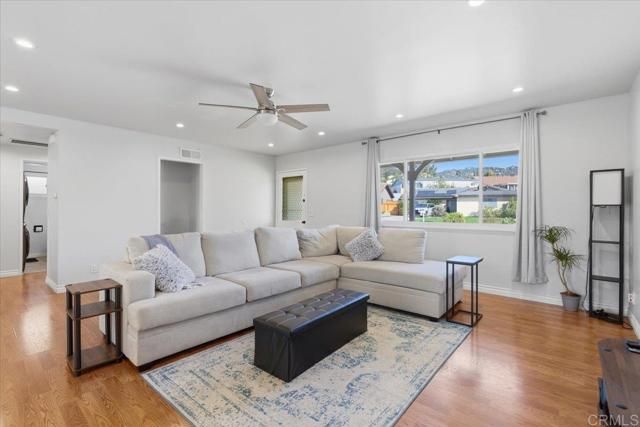 1915 Edith Drive, Escondido, CA 92026