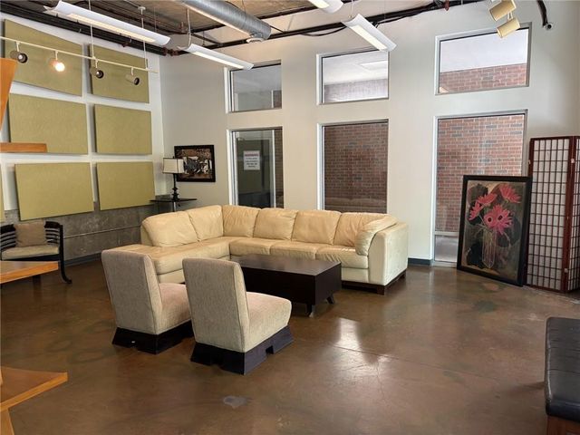 620 Glen iris NE 207, Atlanta, GA 30308