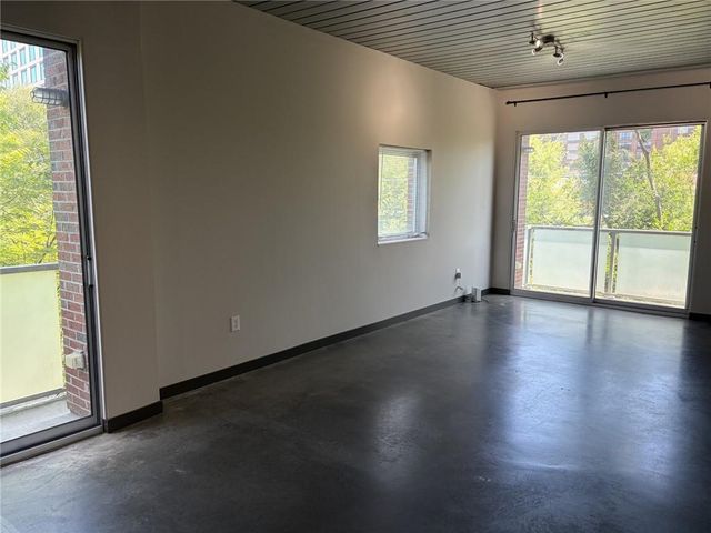 620 Glen iris NE 207, Atlanta, GA 30308