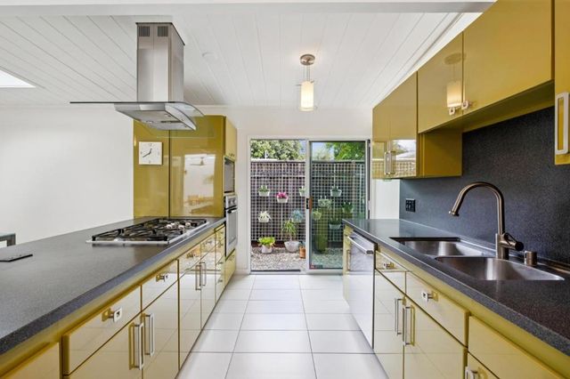 1234 Mcintosh Court, Sunnyvale, CA 94087