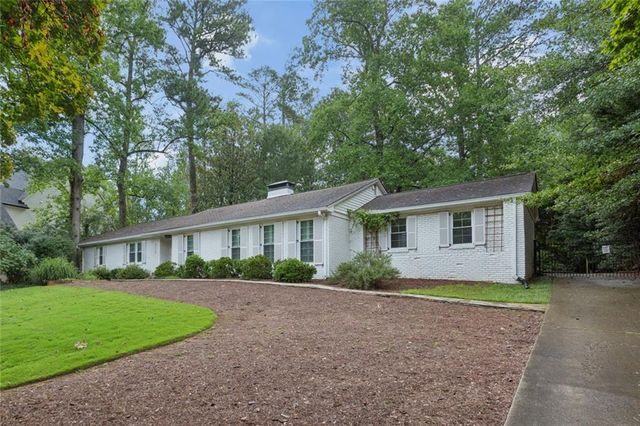 4775 Merlendale Court NW, Sandy Springs, GA 30327