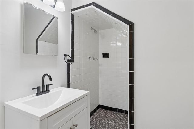 4775 Merlendale Court NW, Sandy Springs, GA 30327