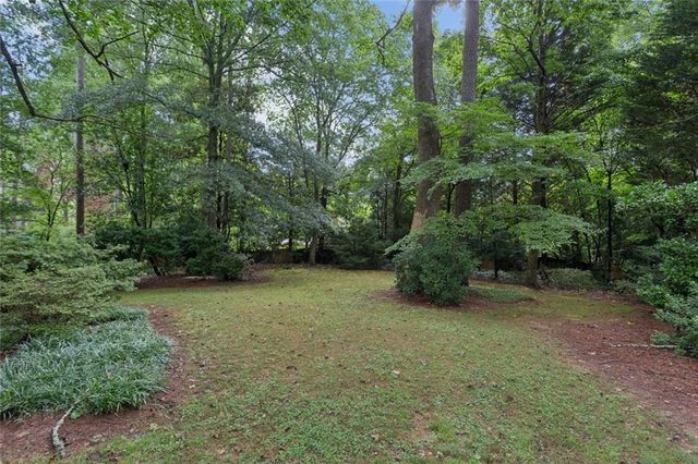 4775 Merlendale Court NW, Sandy Springs, GA 30327