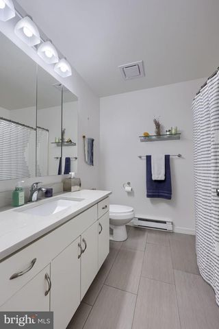 433 SLEEPY HOLLOW DR, Mohrsville, PA 19541