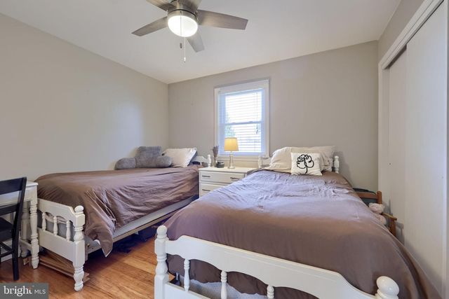 433 SLEEPY HOLLOW DR, Mohrsville, PA 19541