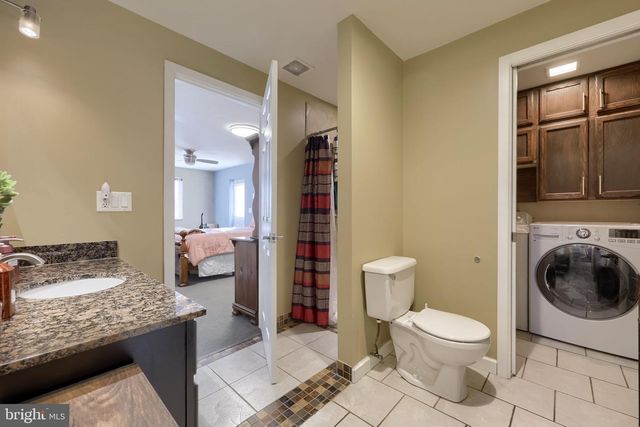 433 SLEEPY HOLLOW DR, Mohrsville, PA 19541