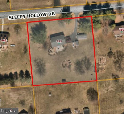 433 SLEEPY HOLLOW DR, Mohrsville, PA 19541