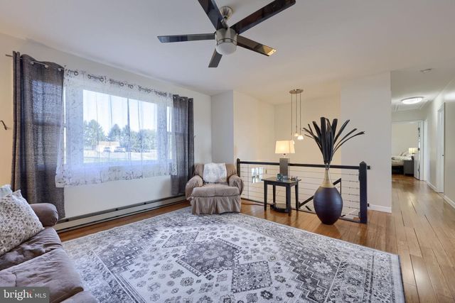 433 SLEEPY HOLLOW DR, Mohrsville, PA 19541