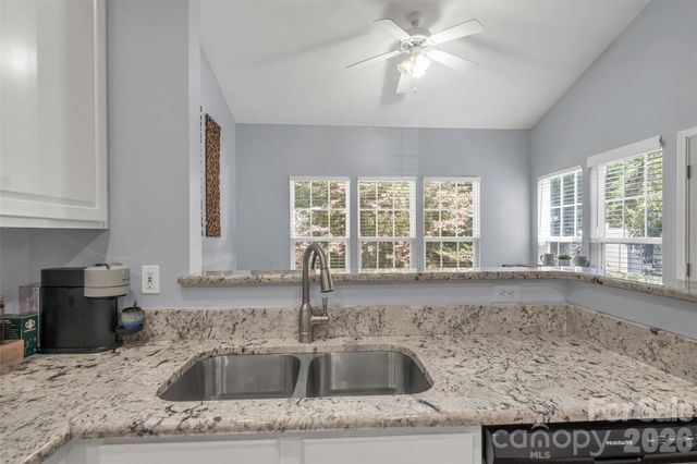 1802 Robinwood Village Drive, Gastonia, NC 28054