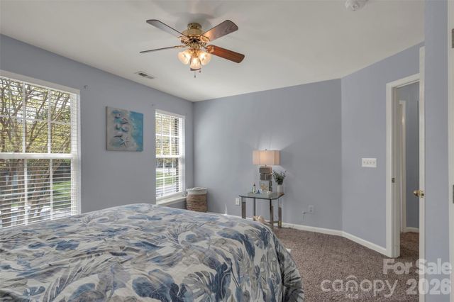 1802 Robinwood Village Drive, Gastonia, NC 28054